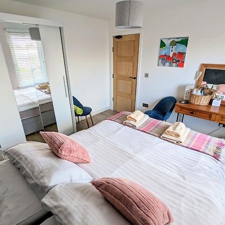 Cosy Guest Room In A Family Home With Free Parking Эдинбург Экстерьер фото